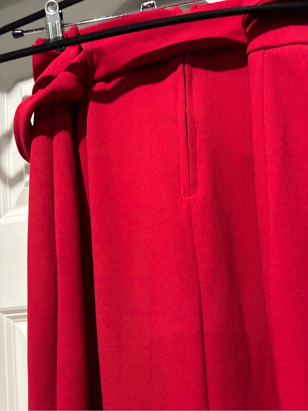 ASHLEY STEWART Red High-Waist Straight Skirt
New without Tags Size 18/20 - Picture 7 of 14